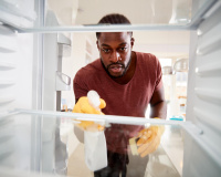 Frigo : 3 règles simples d’un expert en hygiène pour qu’il reste sain et propre