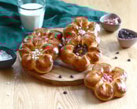 Petites brioches en forme de fleurs