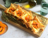 Étoiles feuilletées au potimarron et fromage de chèvre frais