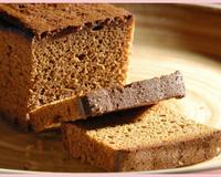 Le pain d'épice est le gâteau des sportifs car c'est le seul gâteau à ne pas contenir de lipides mais uniquement des glucides !A consommer sans modération.