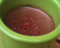Une crème dessert légère, sans œufs, sans produits laitiers qui ne manque pas de piquant.
