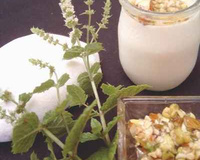 Yaourt de chèvre au miel de fruits secs, épicé