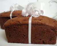 Voici une recette de cake à base de chocolat et de creamcheese, parfait pour le goûter ou pour accompagner une bonne tasse de café noir. Ce cake reste léger et moelleux…