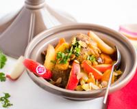 Envie de plats gourmands et familiaux ?
Le tajine, originaire du Maghreb, est le nom donné à la fois au contenant et au mets. À base de viande ou…
