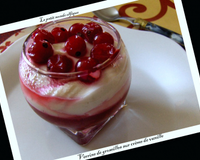 Verrine de groseilles et crème de vanille