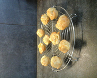 Madeleine au camembert