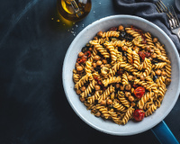 Oubliez le pesto ou la vinaigrette : François-Régis Gaudry a mieux pour donner du goût à la salade de pâtes !