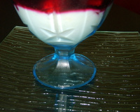 Verrine de fraises et son coulis d'hibiscus