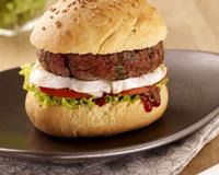 Un burger extra gourmand et fondant avec du chaource pour changer 
