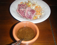 Bœuf laqué au caramel de soja et sa salade de légumes