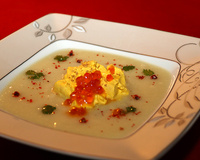 Potage de chou-fleur et chantilly au curry