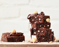 Le Dr Jimmy Mohamed partage sa recette saine (et pas chère) de gâteau au chocolat : “C’est facile et c’est bon”