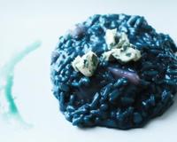 Un risotto c'est bon, mais quand il est bleu, c'est encore mieux... De quoi épater vos amis facilement.