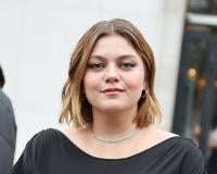 "Vous n’en mangerez pas deux comme ça" : Louane partage la recette de la mousse au chocolat de sa maman !