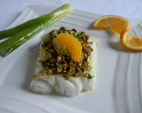 Dos de cabillaud à la vapeur d'orange, pistaches, mousseline de topinambours, vinaigrette orange pistache