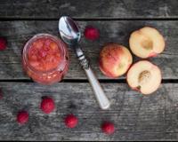 Une confiture trés équilibrée : le sucre de la pêche, l'acidité naturelle de la framboise...