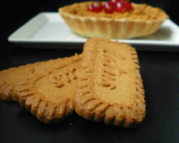 Tartelette chocolat blanc, fruits rouges et spéculoos