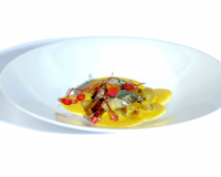 Huître Marennes Oléron au gingembre, granité de concombre à l'eau de mer