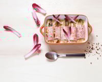 Endives braisées au miel, roulées au jambon et plumes d’endives