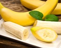 Ne jetez plus les filaments des bananes ! Une nutritionniste dévoile leurs incroyables  bienfaits et la manière de les utiliser