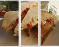 Pour les soirs ou vous n'avez pas envie de vous lancer dans de la "grande cuisine", comme c'était mon cas hier soir...Aa change du traditionnel croque monsieur et c'est…