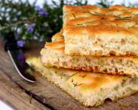 « C’est le pain du partage » : les secrets de Denny Imbroisi pour une focaccia réussie