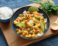 Curry végétarien de chou fleur rôti et pois chiches