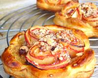 Une petite tartelette toute simple qui met joliment la pomme en valeur.