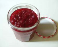 Confiture excellentissime à l'heure du goûter avec une tranche de brioche ou en guise de coulis sur de la brousse de brebis ou tout autre fromage blanc.