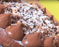 Imaginez un gâteau au chocolat, à moitié croustillant et fondant... Découvrez cette recette de gâteau au chocolat, de sa ganache au chocolat,…