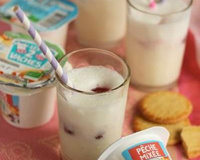 Milk-shake au yaourt à la pêche