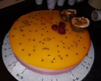 Bavarois coloré framboises et fruits de la passion