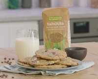 COOKIES À LA PURÉE D'AMANDES ET 3 CHOCOLATS