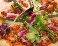 A vous de tester cette pizza aux légumes du printemps. Vous allez vous régaler !