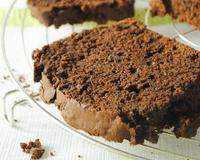 Un gâteau au chocolat surprenant mais très léger et moelleux. La courgette ne se sent pas du tout et c'est vraiment super bon, abusez-en !