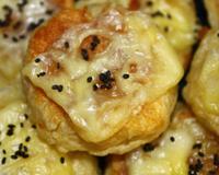 Spécialité alsacienne qui ressemble aux spätzles, mais sous forme de petites galettes. Un délice, fondant et croustillant à la fois ! C'est la première fois que je teste…