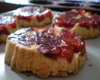 Mini crumbles renversés aux pommes et aux poires