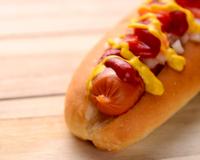 Ah les sandwichs en tout genre, les ados raffolent ! alors des bons hotdogs maison avec un bon pain bien moelleux......et bien ce n'est pas que pour eux ! trop bon. …
