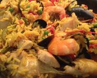 Je vous fait partager ma propre recette de Paëlla dites moi ce que vous en pensez ;)