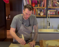 Pas fan de la frangipane ?  : la recette de galette des rois de Norbert Tarayre, à la vanille et aux noisettes !