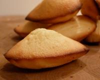 La madeleine traditionnelle lorraine : époustouflantes, elles sont aussi bonnes que celles que l'on peut trouver dans le commerce (en meilleur !)