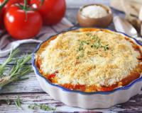 Courgettes, aubergines et tomates : une diététicienne partage sa recette de crumble salé parfaite pour la saison !