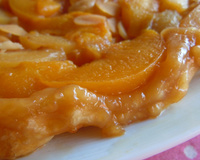 Tarte tatin en duo de pêches