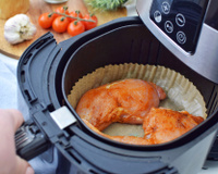 Air fryer : faut-il vraiment utiliser du papier cuisson ?
