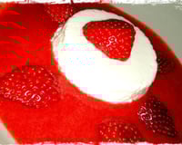 Panna cotta légère et coulis de fraises