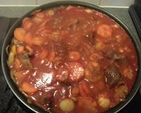 C'est une recette à base de viande et de légumes, très simple à faire.