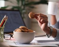 Vous avez toujours faim même après avoir mangé ? Voici 3 solutions pour y remédier