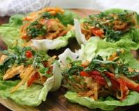 Wrap de laitue au poulet Thaï