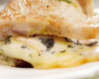 Picatta de veau aux olives vertes et à la Fourme d'Ambert