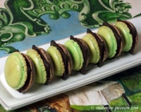 Macarons menthe-chocolat
